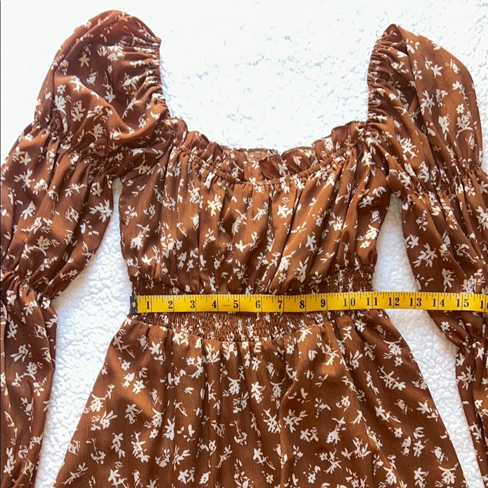 NWOT ASTR THE LEBEL Long Sleeve Floral Dress in Brown - Picture 3 of 9